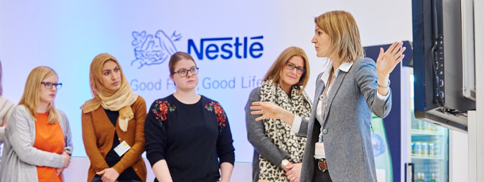 Nestlé ordnet sein Wasser-Geschäft neu - Newsbeitrag