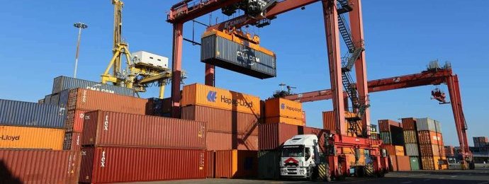 NTG24 - Hapag-Lloyd profitiert von anziehenden Frachtraten und verzeichnet Gewinnexplosion in 2020