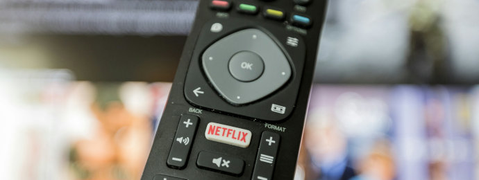 Mit neuerlichen Aktienrückkäufen versucht Netflix die Wogen nach mauen Prognosen zu glätten, doch die Freude an den Märkten währte nur kurz - Newsbeitrag