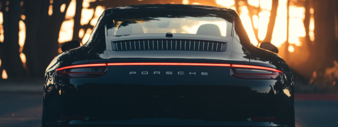 Trotz anhaltendem Gegenwind scheint die Porsche AG Anleger mit ihrer Strategie überzeugen zu können - Newsbeitrag